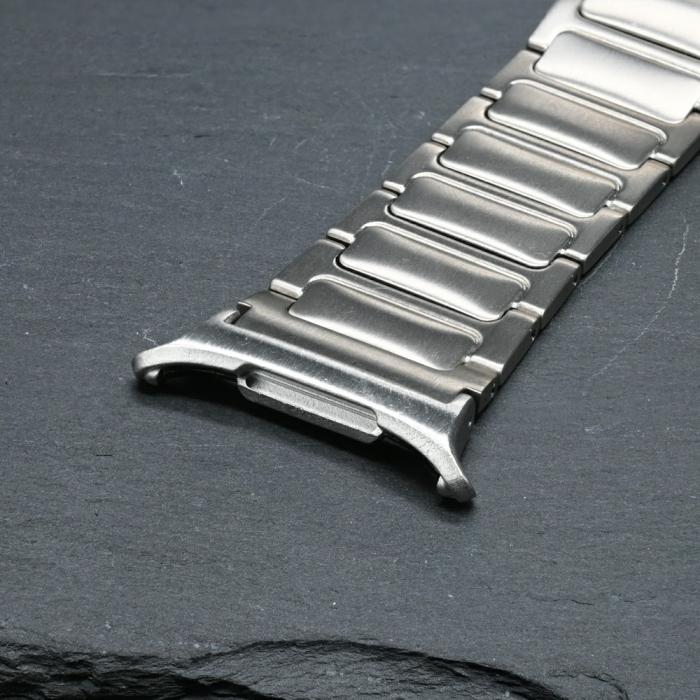 Bild 6,  Galaxy Watch Ultra (2025) / 47 mm Armband Steel Titanium Svart