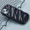  iPhone 14 Mobilskal Wavy Textur Svart