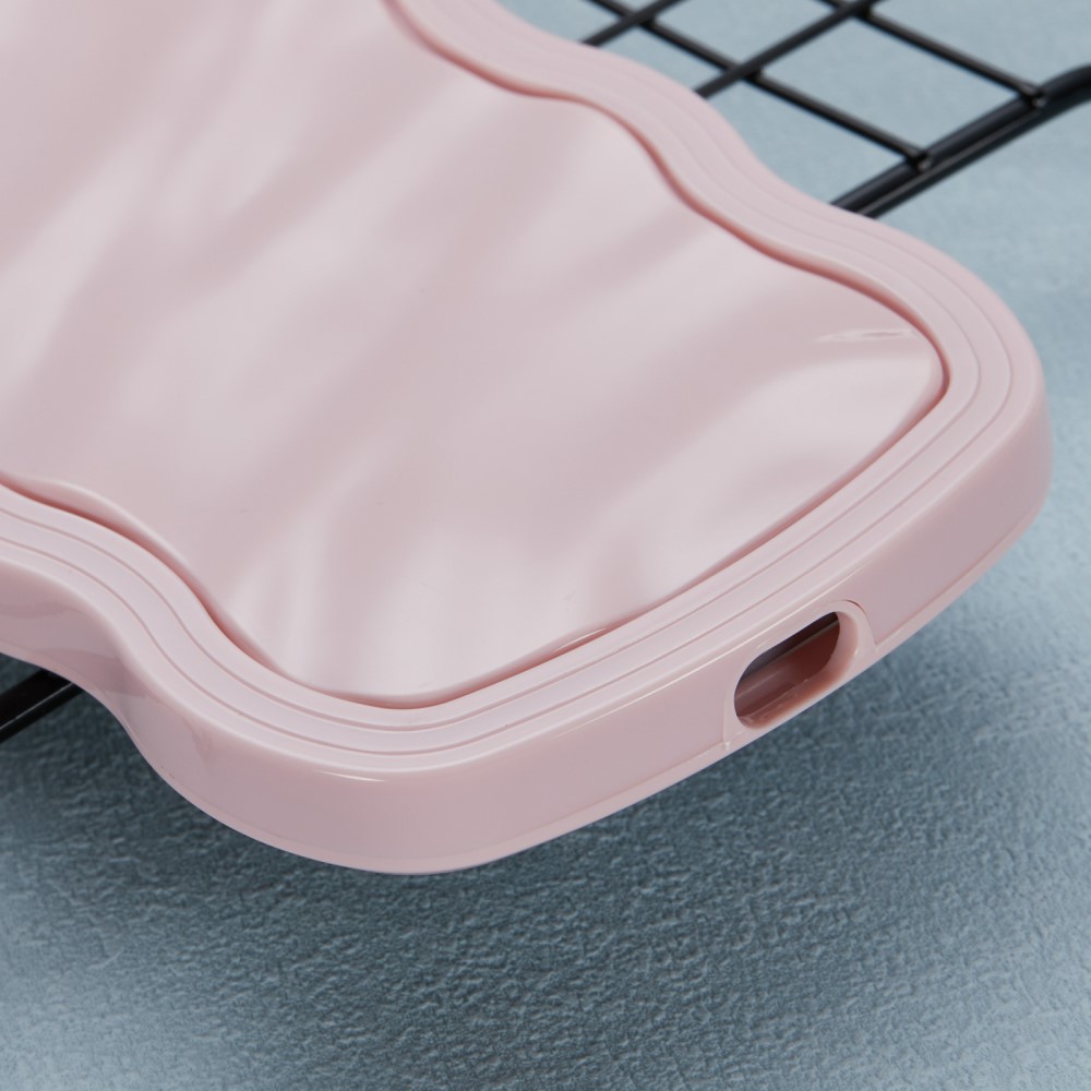  iPhone 14 Mobilskal Wavy Textur Rosa