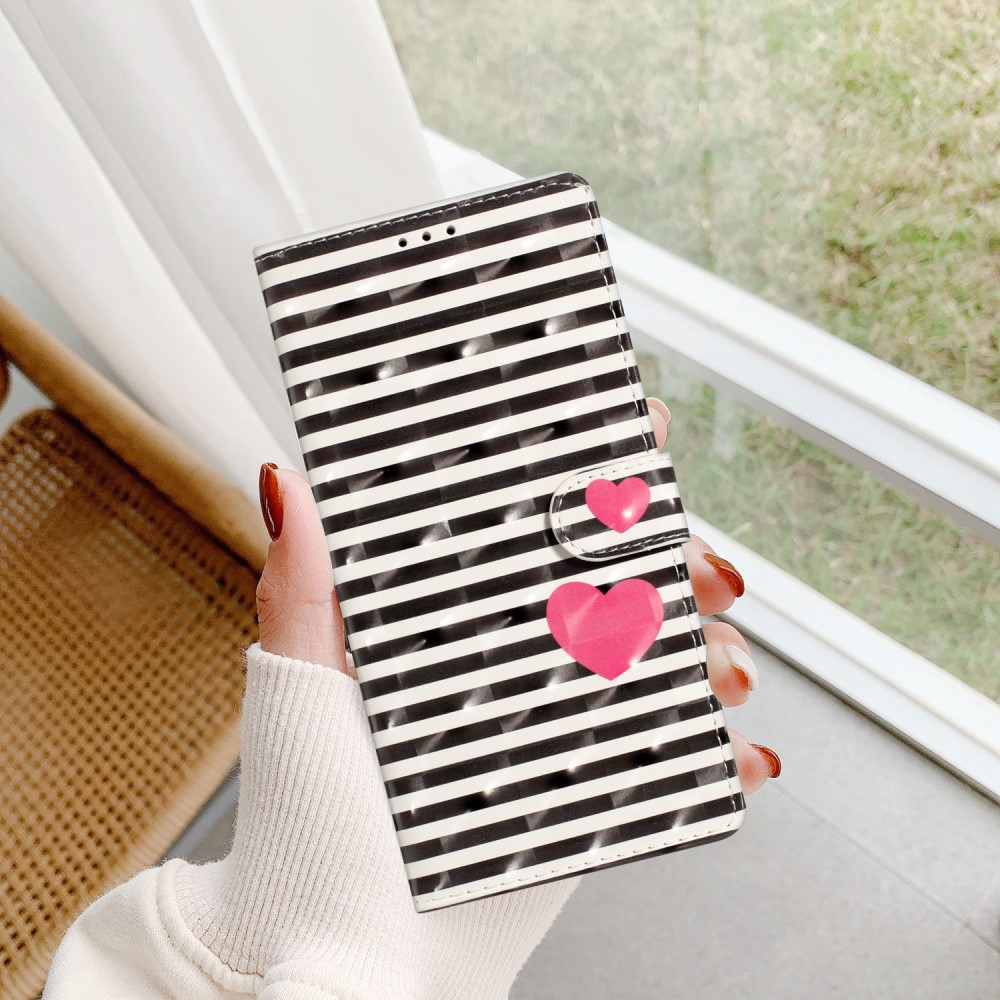  iPhone 16 Pro Fodral Med Stripes/Hjärtan