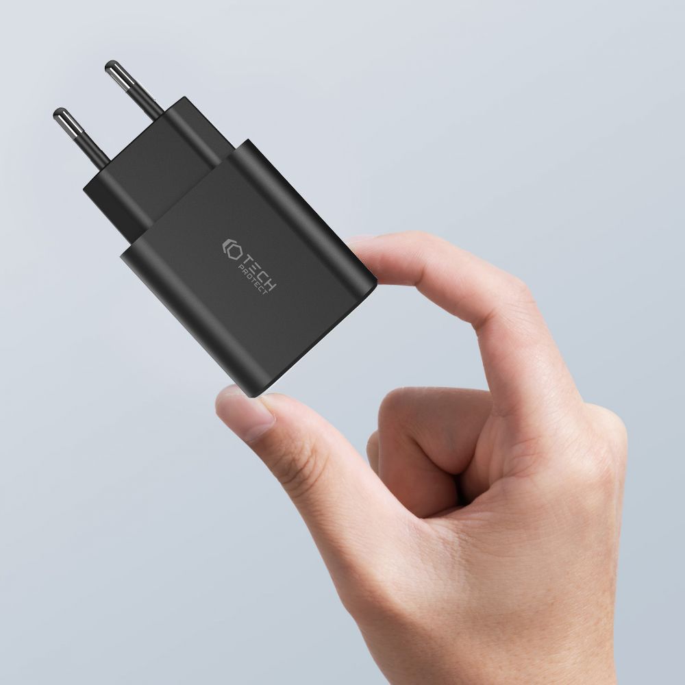 Tech-Protect Tech-Protect 30W PD/QC Väggladdare 2x USB-C 1x USB-A Vit