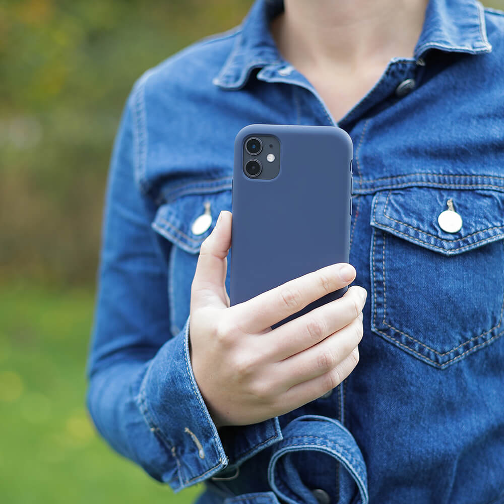 Onsala ONSALA iPhone 12 / 12 Pro Mobilskal Silikon Cobalt Blue